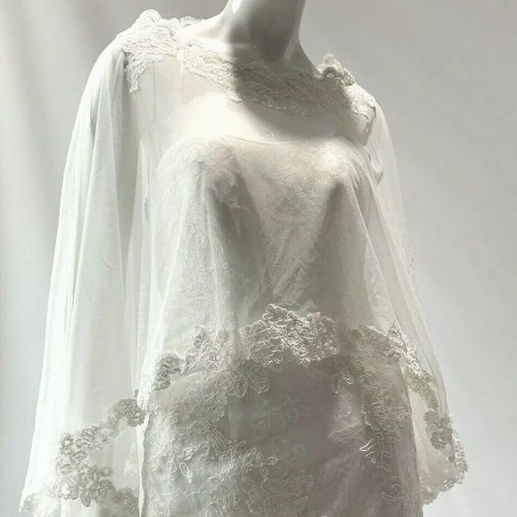 Accessories - NEW!! silk-blend bridal bolero🌹🌈